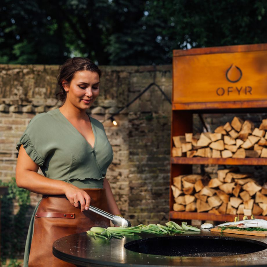 Ofyr | Leren schort Bruin of zwart